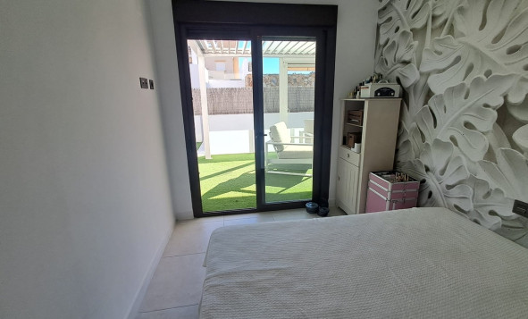 Reventa - 3. Casa indepiende - Cabo Roig - Costa Blanca Sur