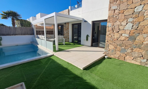 Reventa - 3. Casa indepiende - Cabo Roig - Costa Blanca Sur
