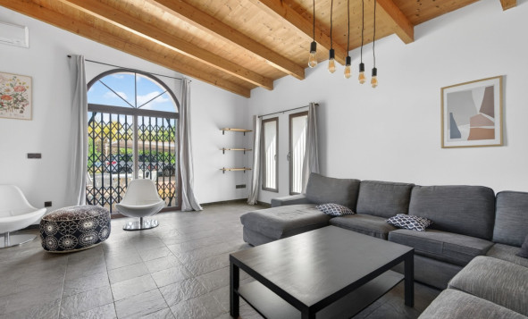 Reventa - 3. Casa indepiende - Santa Pola - Costa Blanca Sur