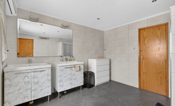 Reventa - 3. Casa indepiende - Santa Pola - Costa Blanca Sur