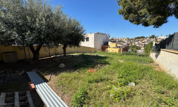 Reventa - 3. Casa indepiende - Torrevieja - Costa Blanca Sur