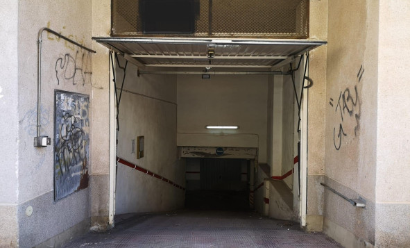 Herverkoop - Garage - Torrevieja - Costa Blanca Zuid