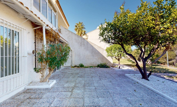 Resale - 1. Apartment / flat - Orihuela Costa - Costa Blanca South