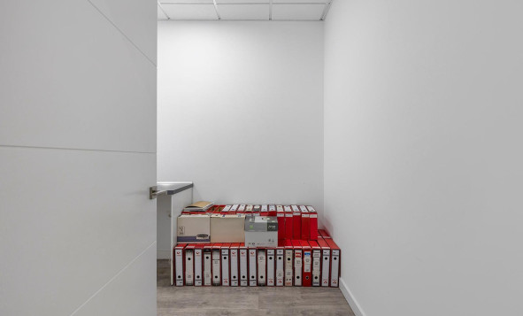 Resale - Commercial property - Torrevieja - Costa Blanca South