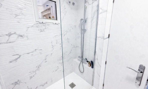 Herverkoop - 1. Appartement / flat - Torrevieja - Costa Blanca Zuid