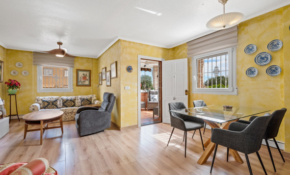 Resale - 4. Semi-detached villa - Ciudad Quesada - Costa Blanca South