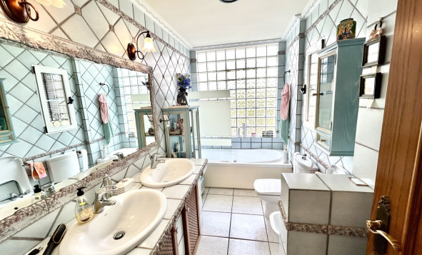 Resale - 3. Detached house - La Mata - Costa Blanca South