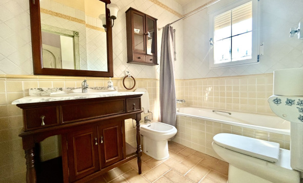 Resale - 3. Detached house - La Mata - Costa Blanca South