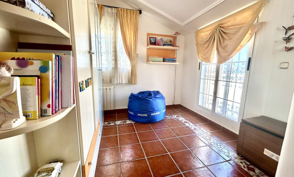 Resale - 3. Detached house - La Mata - Costa Blanca South