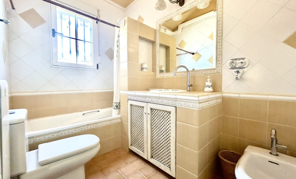 Resale - 3. Detached house - La Mata - Costa Blanca South