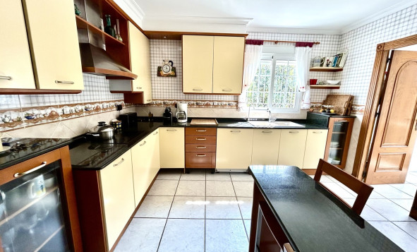 Resale - 3. Detached house - La Mata - Costa Blanca South