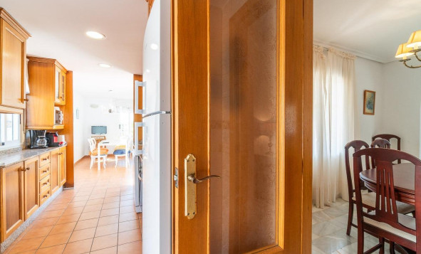 Resale - 3. Detached house - Torrevieja - Cala de cabo cervera