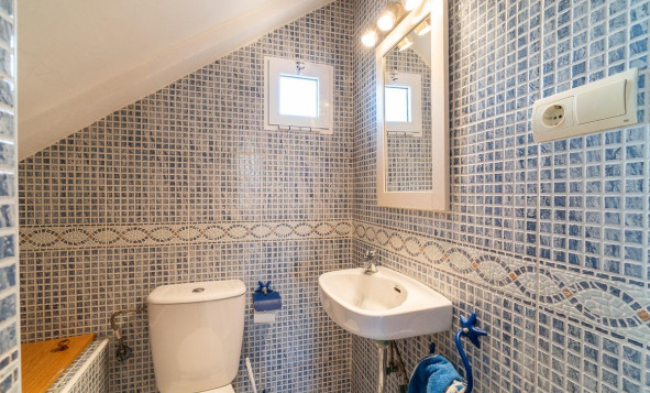 Resale - 3. Detached house - Torrevieja - Cala de cabo cervera