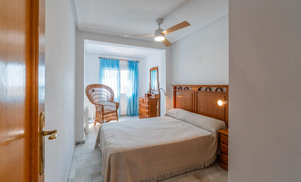 Resale - 3. Detached house - Torrevieja - Cala de cabo cervera