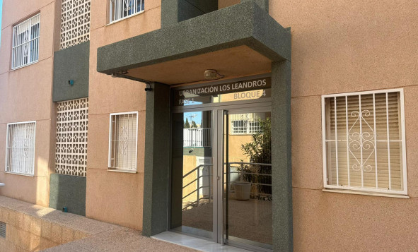 Resale - 1. Apartment / flat - Torrevieja - Costa Blanca South