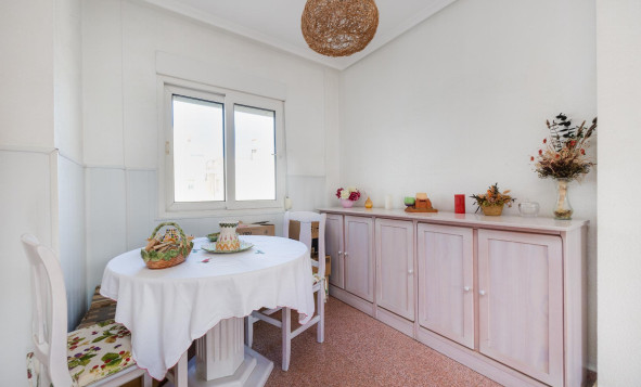 Resale - 1. Apartment / flat - Torrevieja - Costa Blanca South