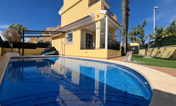 Reventa - 3. Casa indepiende - Orihuela Costa - Costa Blanca Sur