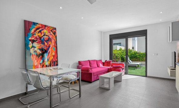 Reventa - 3. Casa indepiende - Ciudad Quesada - La Laguna