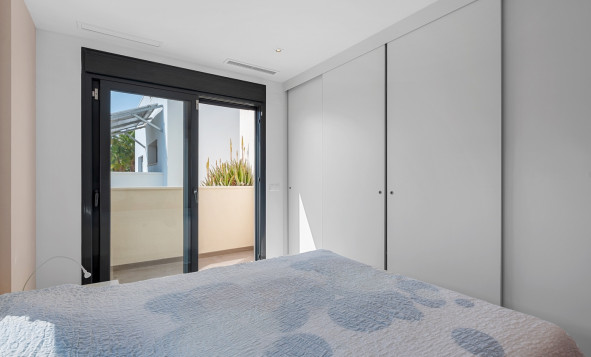 Reventa - 3. Casa indepiende - Ciudad Quesada - La Laguna