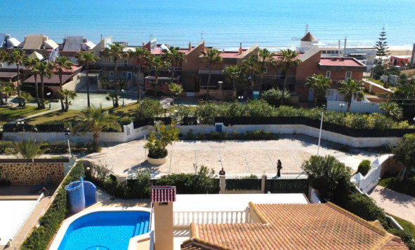 Reventa - 3. Casa indepiende - Torrevieja - Costa Blanca Sur
