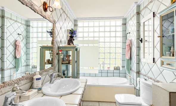 Reventa - 3. Casa indepiende - Torrevieja - Costa Blanca Sur