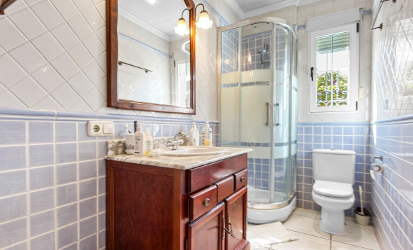 Reventa - 3. Casa indepiende - Torrevieja - Costa Blanca Sur