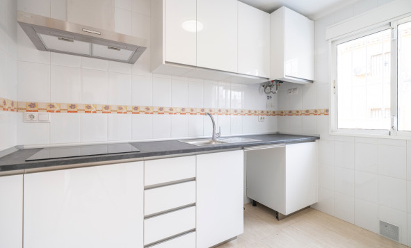 Resale - 4. Semi-detached villa - Ciudad Quesada - Costa Blanca South