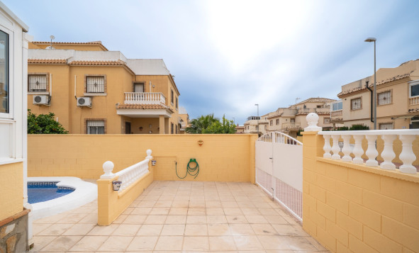 Resale - 4. Semi-detached villa - Ciudad Quesada - Costa Blanca South