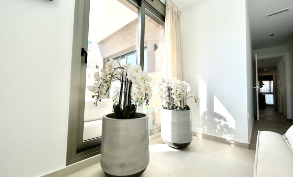 Reventa - 3. Casa indepiende - San Miguel de Salinas - Costa Blanca Sur