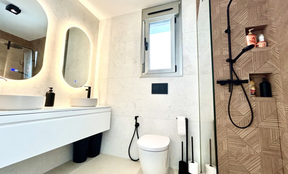 Reventa - 3. Casa indepiende - San Miguel de Salinas - Costa Blanca Sur