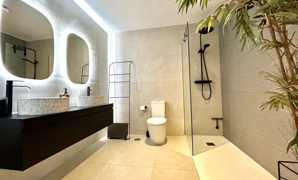 Reventa - 3. Casa indepiende - San Miguel de Salinas - Costa Blanca Sur