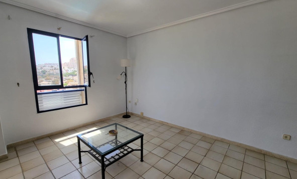 Resale - 1. Apartment / flat - Torrevieja - PLAYA DE LA MATA
