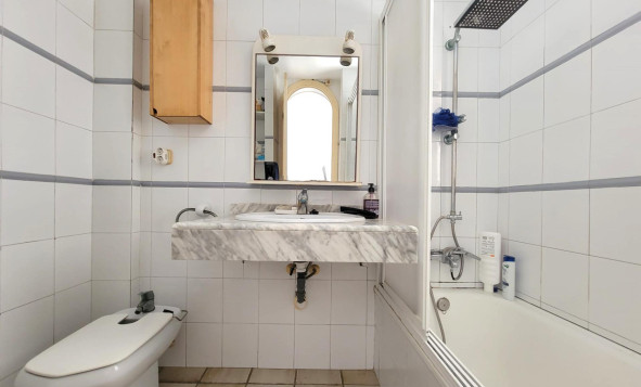 Resale - 1. Apartment / flat - Torrevieja - PLAYA DE LA MATA