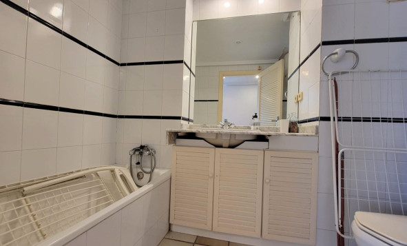 Resale - 1. Apartment / flat - Torrevieja - PLAYA DE LA MATA