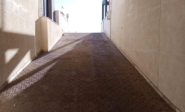 Resale - 1. Apartment / flat - Torrevieja - PLAYA DE LA MATA