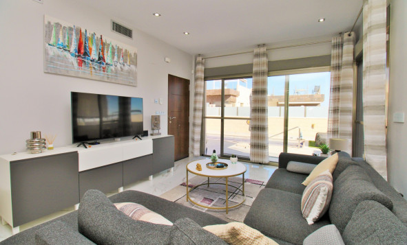 Resale - 3. Detached house - Villamartin - Costa Blanca South