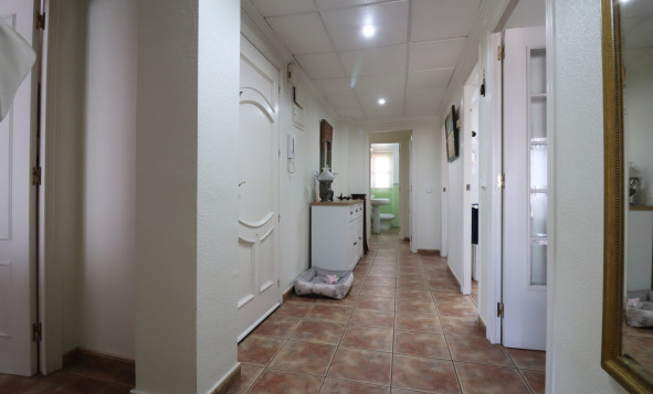 Reventa - 1. Apartamento / piso - Dolores - Dolores - Town