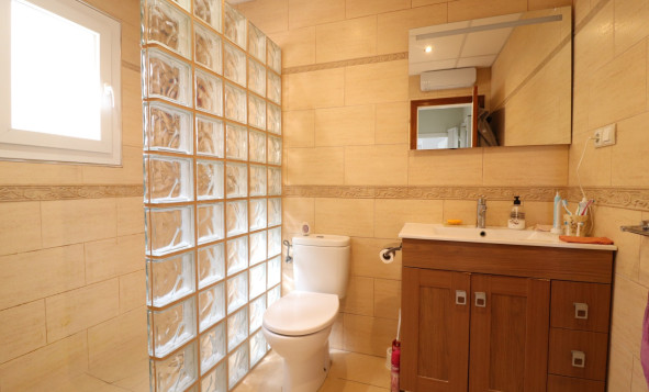 Resale - 4. Semi-detached villa - Algorfa - Costa Blanca South