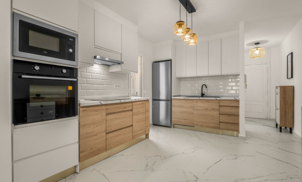 Resale - 1. Apartment / flat - Torrevieja - Costa Blanca South