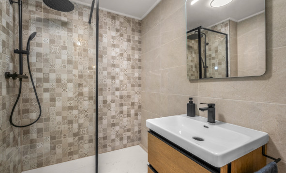 Resale - 1. Apartment / flat - Torrevieja - Costa Blanca South