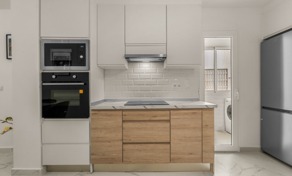 Resale - 1. Apartment / flat - Torrevieja - Costa Blanca South