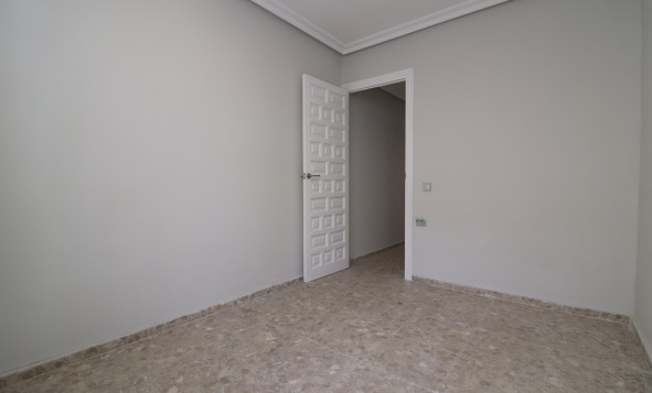 Resale - 1. Apartment / flat - Torrevieja - Torre La Mata