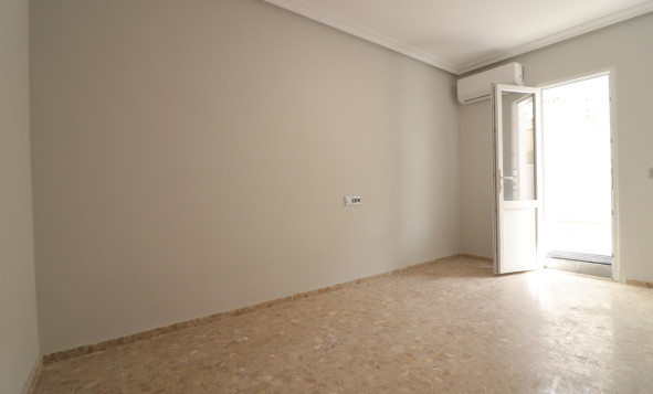 Resale - 1. Apartment / flat - Torrevieja - Torre La Mata