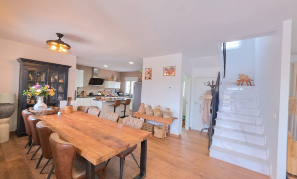 Resale - 7. Finca / Country property - Pinoso - Pinoso - Country