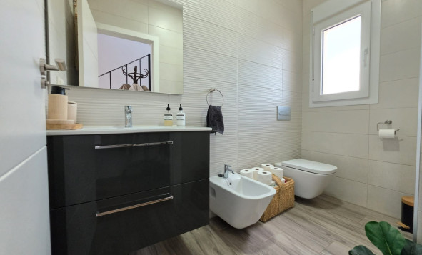 Resale - 7. Finca / Country property - Pinoso - Pinoso - Country