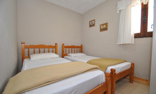 Resale - 7. Finca / Country property - Pinoso - Pinoso - Town