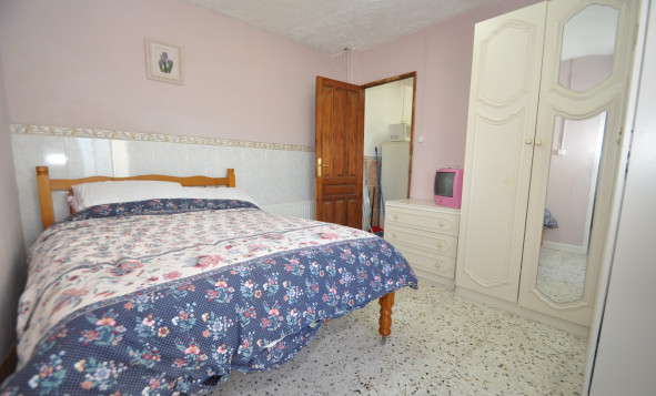 Resale - 7. Finca / Country property - Pinoso - Pinoso - Town
