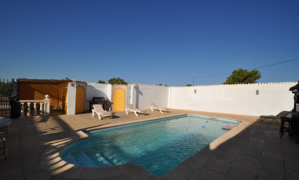 Resale - 7. Finca / Country property - Pinoso - Pinoso - Town