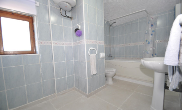 Resale - 7. Finca / Country property - Pinoso - Pinoso - Town