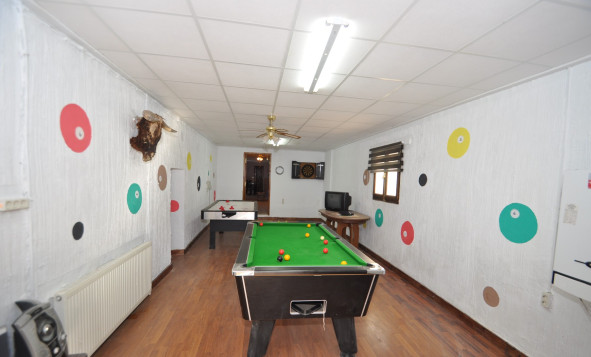 Resale - 7. Finca / Country property - Pinoso - Pinoso - Town